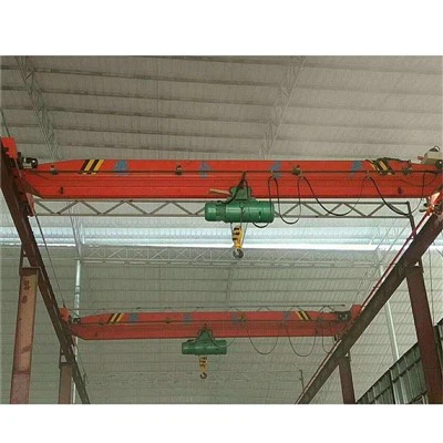 Nízkoprofilový mostový jeřáb